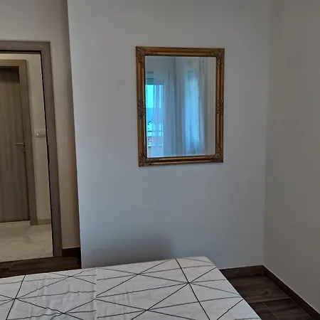 Immaculate 2-bed In Okrug Gornji Apartament Trogir