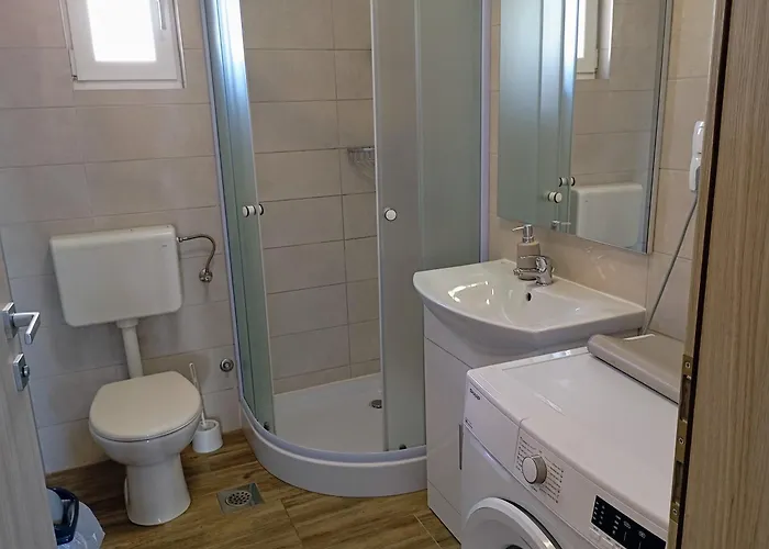 Apartment Immaculate 2-bed In Okrug Gornji Trogir