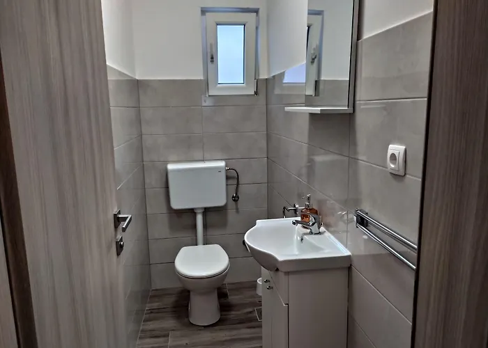 Immaculate 2-bed In Okrug Gornji * Trogir